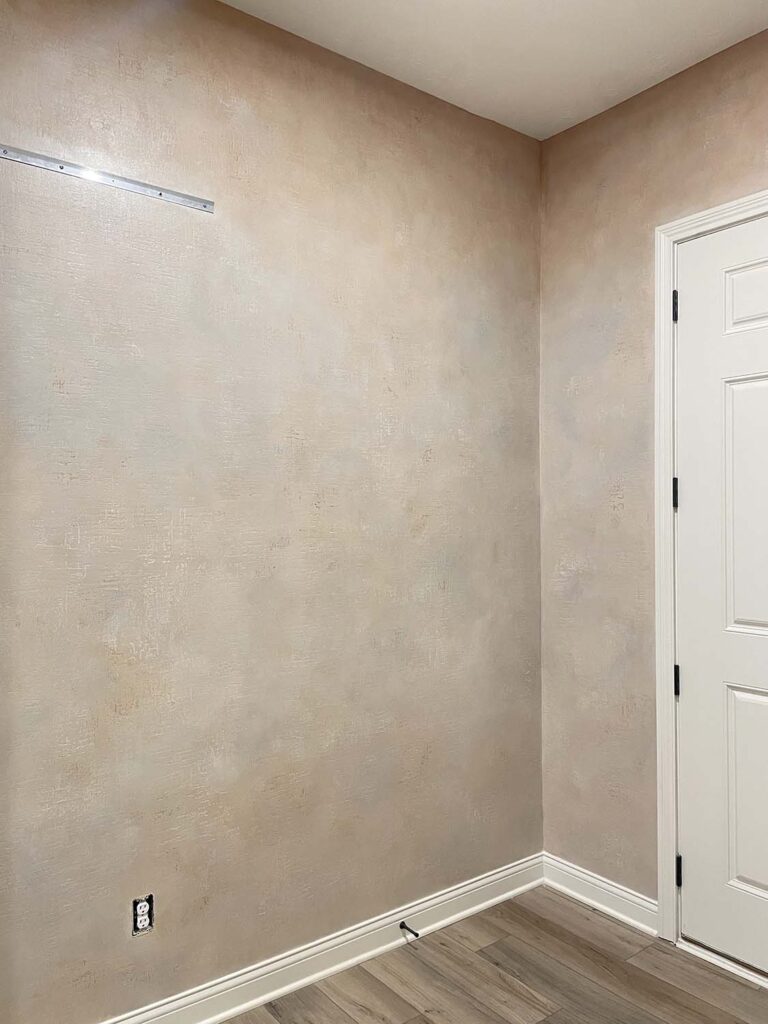 Patchwork plaster faux finish